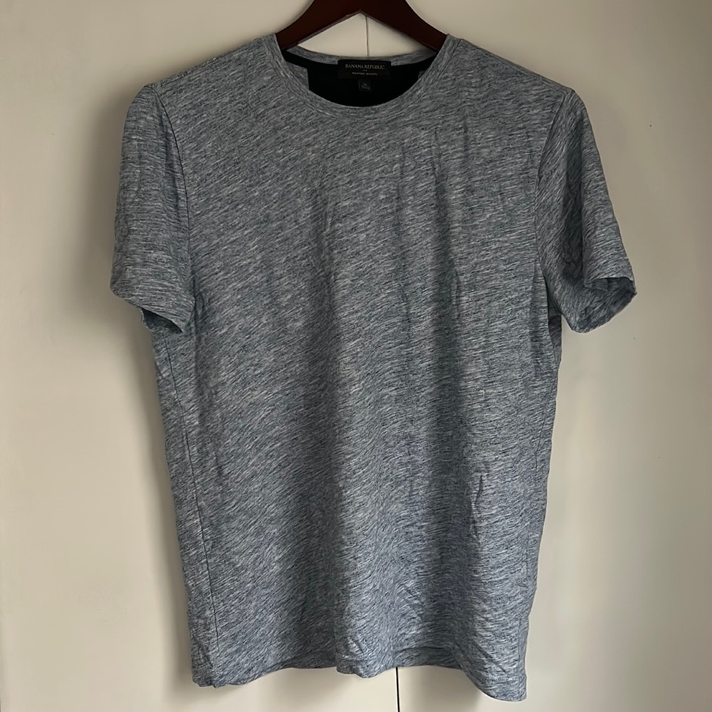 Banana Republic men’s T-shirt